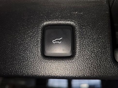 Used 2022 Ford Escape SE w/ Convenience Package image 24