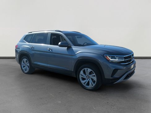 Certified 2022 Volkswagen Atlas SE image 7