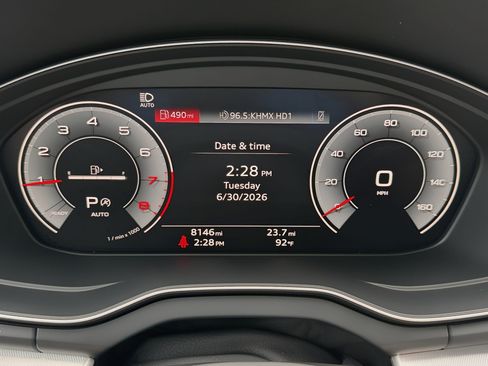Used 2024 Audi Q5 2.0T Premium w/ Summer of Audi Package AWD/4WD image 23
