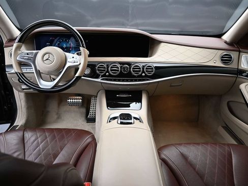 Used 2018 Mercedes-Benz S 560 Sedan image 6