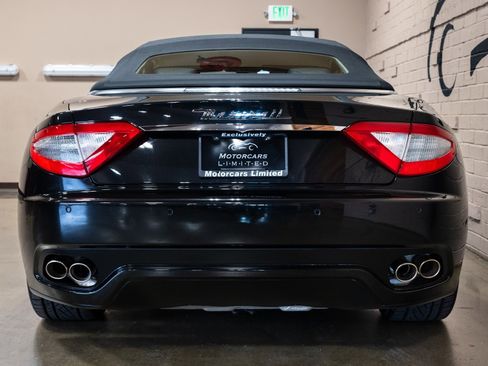 Used 2014 Maserati GranTurismo Convertible image 10