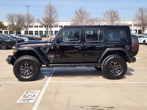 Used 2024 Jeep Wrangler Unlimited Rubicon image 3
