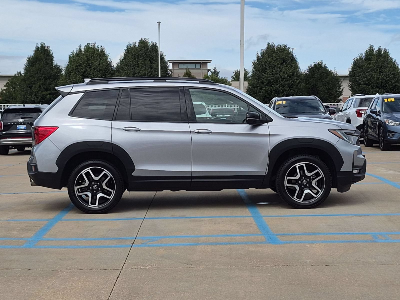 Certified 2022 Honda Passport Elite image 5