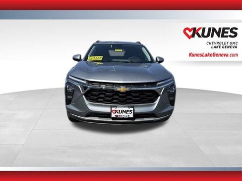 New 2026 Chevrolet Trax LT FWD image 11