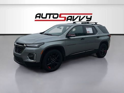 Used 2023 Chevrolet Traverse Premier w/ Redline Edition FWD image 3