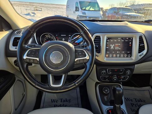 Used 2019 Jeep Compass Latitude w/ Popular Equipment Group image 18