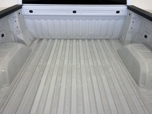 Used 2026 GMC Sierra 1500 SLT image 24