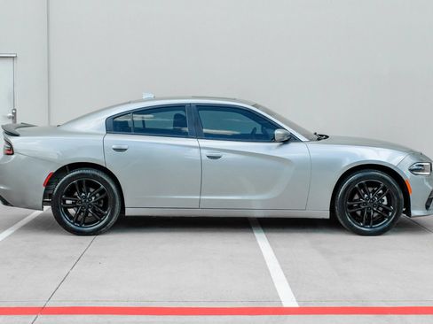 Used 2018 Dodge Charger GT AWD/4WD image 9