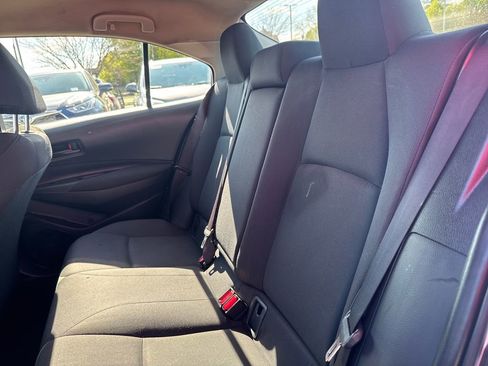 Used 2022 Toyota Corolla LE FWD image 13