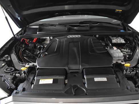 Used 2023 Audi Q7 2.0T Premium image 38