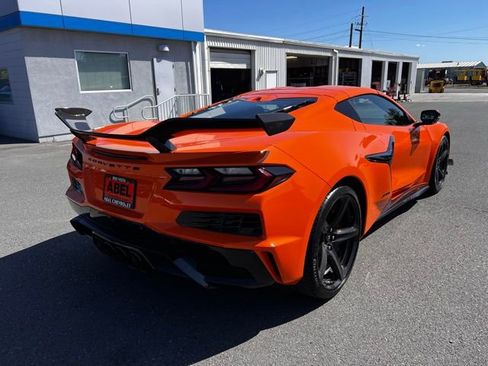 Used 2023 Chevrolet Corvette Z06 w/ Z07 Performance Package image 6