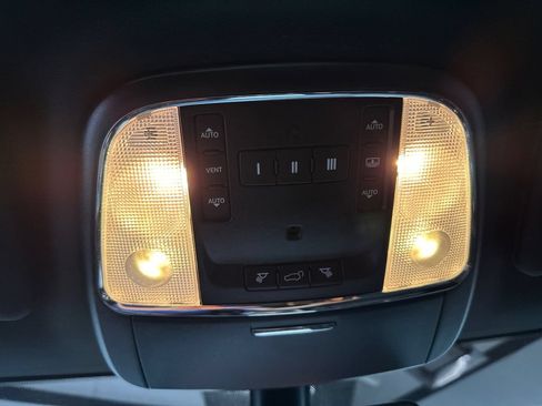 Used 2014 Jeep Grand Cherokee Overland RWD image 34
