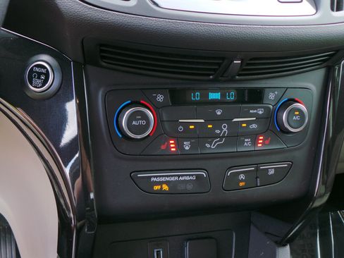 Used 2017 Ford Escape Titanium FWD image 12