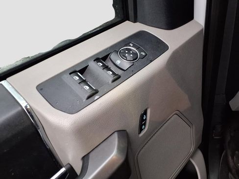 Used 2020 Ford F250 XLT image 28