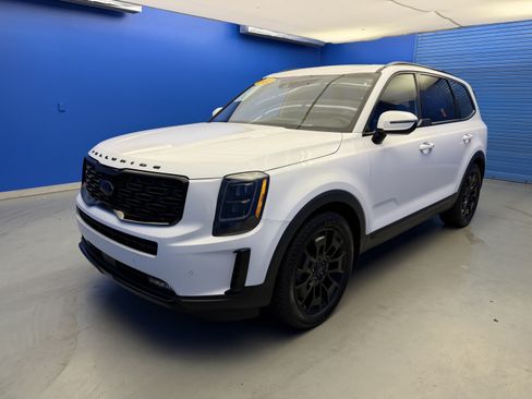 Used 2021 Kia Telluride SX w/ SX Prestige Package AWD/4WD image 4