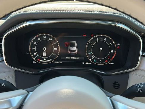 Used 2025 Jaguar F-PACE R-Dynamic S image 15