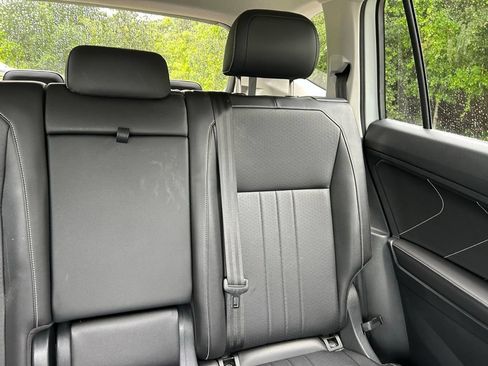 Used 2023 Volkswagen Tiguan SE FWD image 14