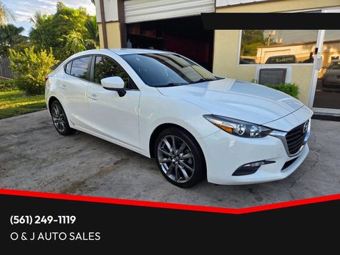 Used 2018 MAZDA MAZDA3 Touring image 1