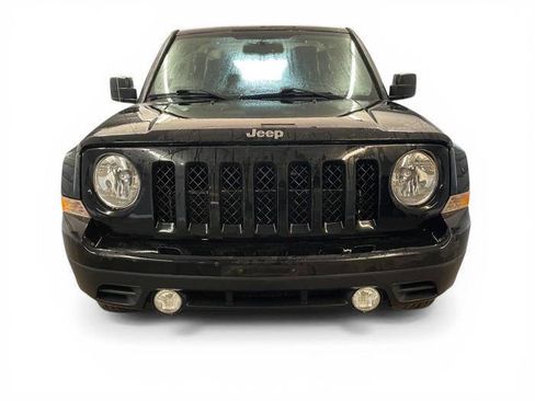 Used 2015 Jeep Patriot High Altitude image 9