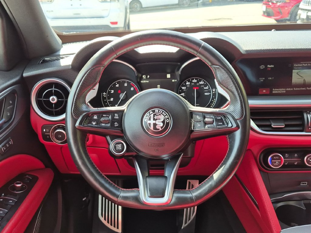 Used 2021 Alfa Romeo Stelvio Ti Sport AWD/4WD image 14