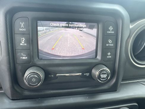 Used 2021 Jeep Wrangler Unlimited Sport image 20