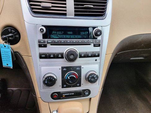 Used 2010 Chevrolet Malibu LS FWD image 27