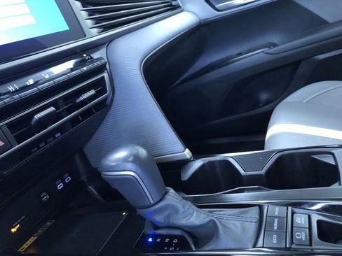 Certified 2025 Toyota Camry SE image 30