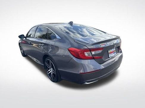 Used 2022 Honda Accord Touring image 3