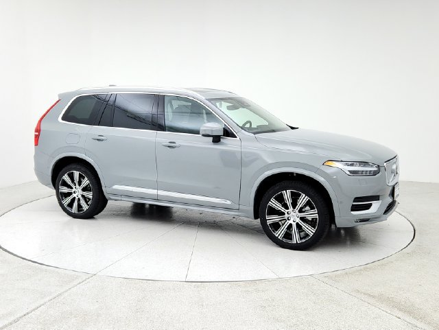 New 2025 Volvo XC90 B6 Plus w/ Protection Package Premier AWD/4WD image 3
