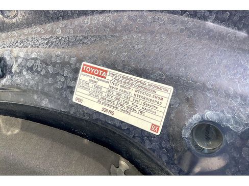 Used 2021 Toyota Highlander XLE AWD/4WD image 35