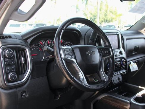 Used 2021 Chevrolet Silverado 1500 LT Trail Boss w/ Bed Protection Package AWD/4WD image 18