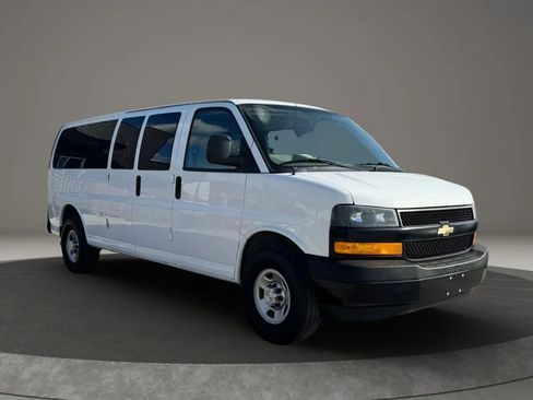 Used 2020 Chevrolet Express 3500 LS image 11