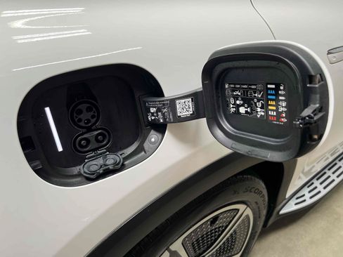 Used 2024 Mercedes-Benz EQS 450+ 4MATIC SUV image 11