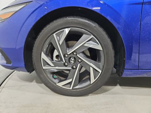 Certified 2024 Hyundai Elantra SEL w/ Convenience Package FWD image 29