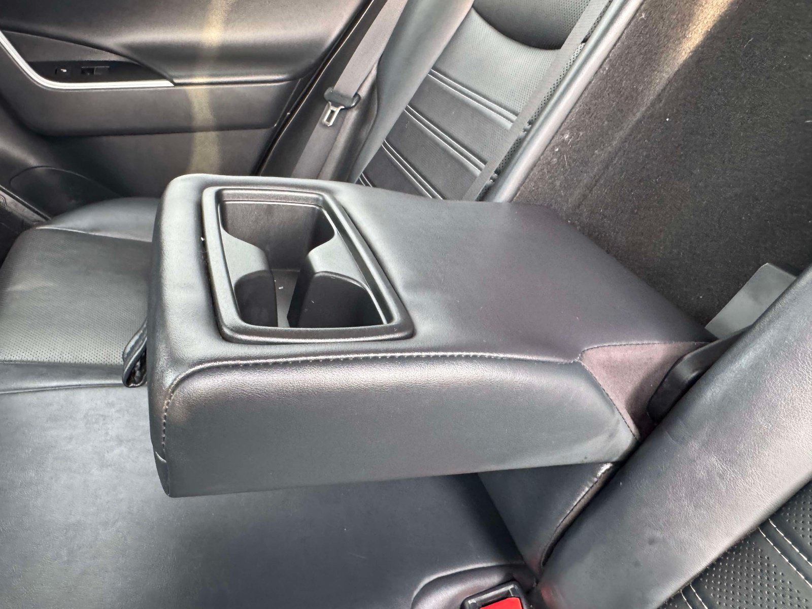 Used 2021 Toyota RAV4 Limited w/ Limited Grade Weather Package AWD/4WD image 26