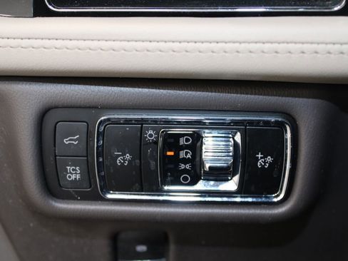 Used 2023 Lincoln Nautilus Reserve AWD/4WD image 42