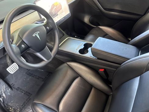 Used 2022 Tesla Model Y Performance AWD/4WD image 4