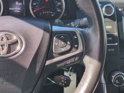 Used 2016 Toyota Camry SE image 24