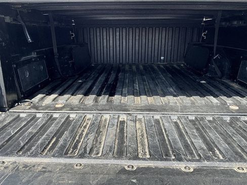 Used 2017 Toyota Tacoma Limited w/ Tow Package AWD/4WD image 19
