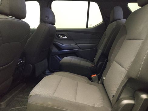 Used 2023 Chevrolet Traverse LT w/ LPO, Floor Liner Package AWD/4WD image 18