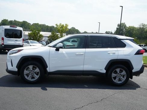 Used 2024 Toyota RAV4 XLE w/ Convenience Package AWD/4WD image 4