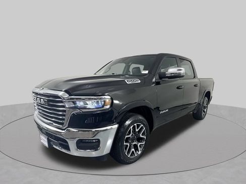 Used 2025 RAM 1500 Laramie AWD/4WD image 2