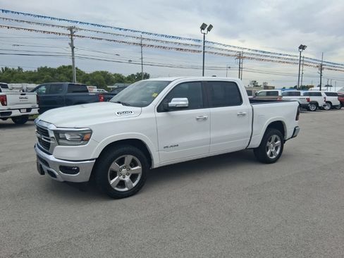 Used 2022 RAM 1500 Laramie AWD/4WD image 9