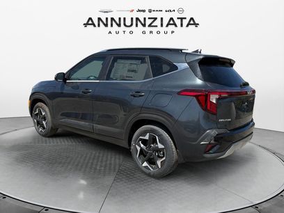 New 2025 Kia Seltos EX w/ EX Sunroof Package