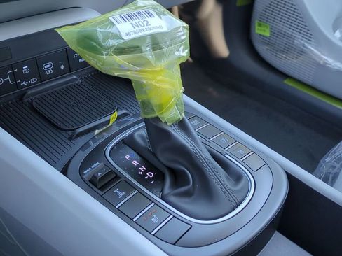 New 2026 Hyundai Kona SEL Sport AWD/4WD image 17