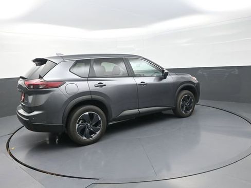 Used 2024 Nissan Rogue SV AWD/4WD image 51