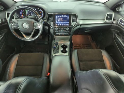 Used 2021 Jeep Grand Cherokee Laredo X image 15