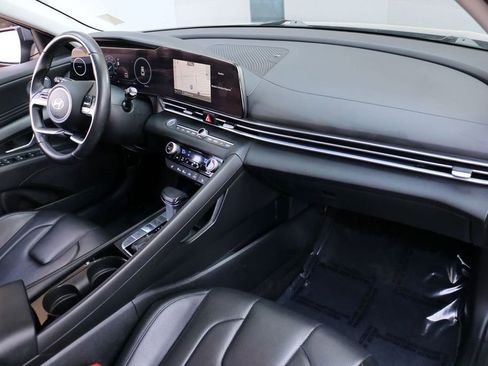 Used 2024 Hyundai Elantra Limited FWD image 29