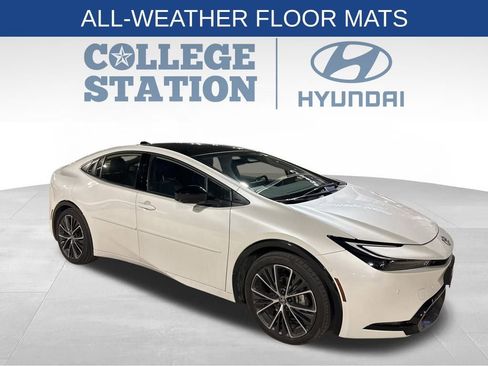 Used 2024 Toyota Prius Limited image 5