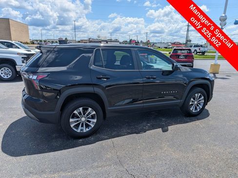 Used 2026 Chevrolet Equinox LT w/ Convenience Package II FWD image 8